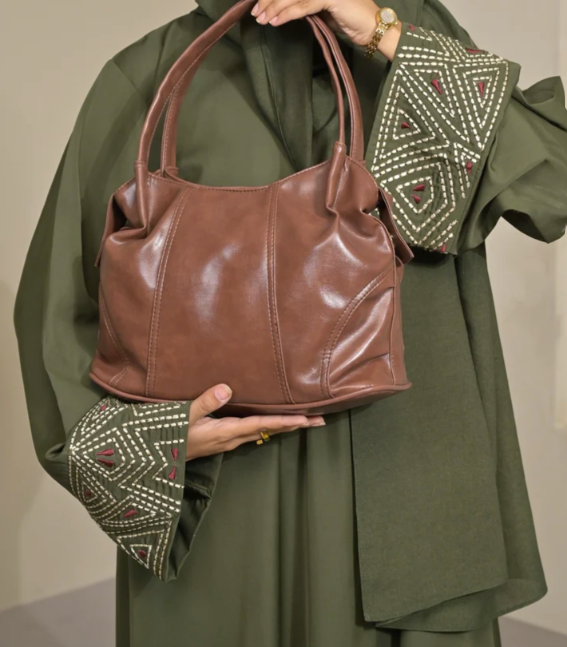 Elegant Brown Leather Handbag